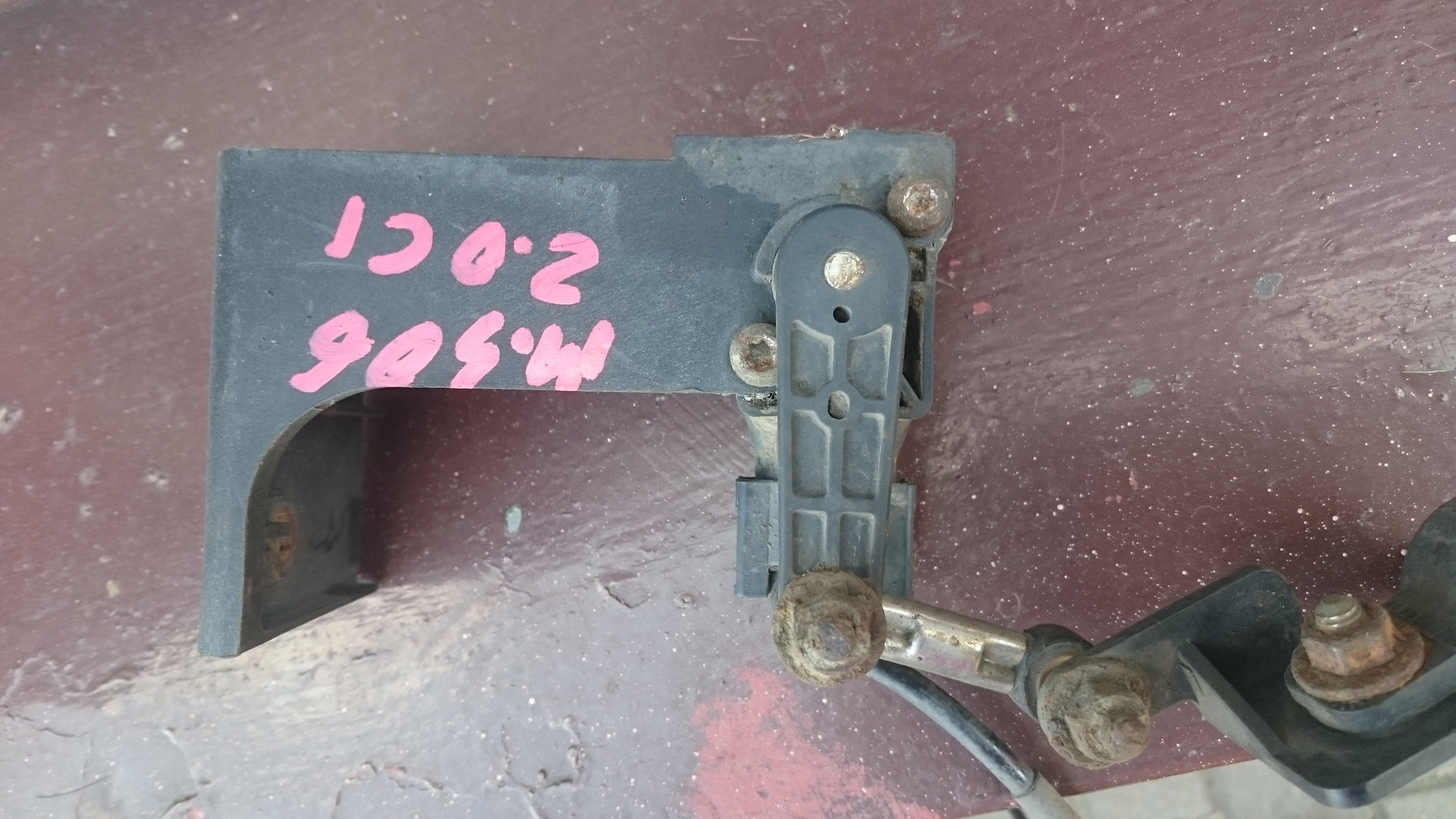 Sensor set to zero level position